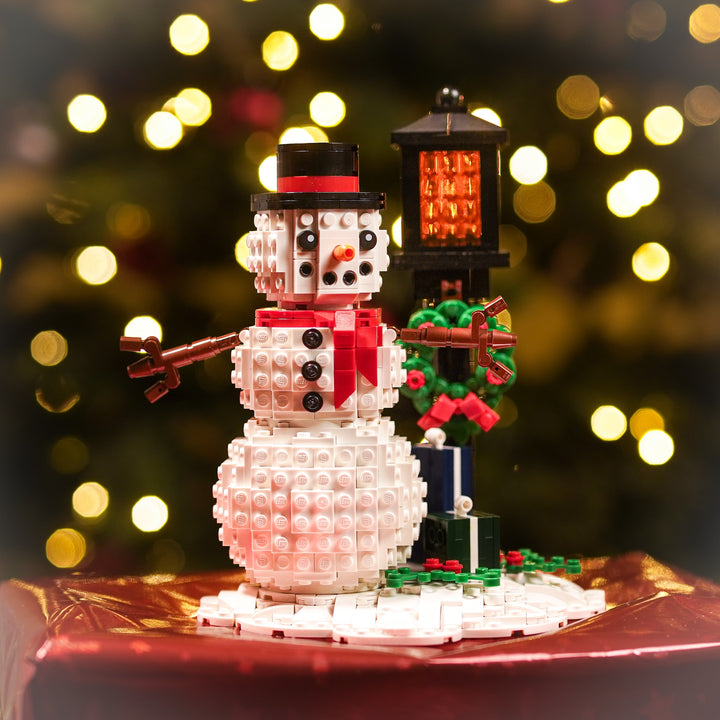Holiday Snowman built with LEGO® bricks - by Bricker Builds